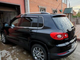 2010 Volkswagen Tiguan I, чёрный, 1200000 рублей, вид 4