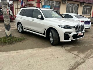 2021 BMW X7 40d I (G07), белый, 10300000 рублей, вид 2