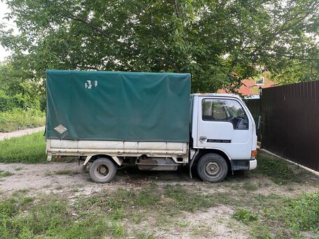 1992 Nissan Atlas, белый, 990000 рублей, вид 2