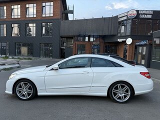 2012 Mercedes-Benz E-Класс 200 7G-Tronic IV (W212, S212, C207), белый, 1550000 рублей, вид 2