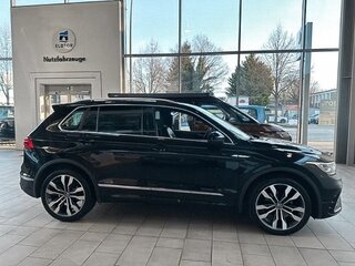 2023 Volkswagen Tiguan II Рестайлинг, чёрный, 4131855 рублей, вид 4