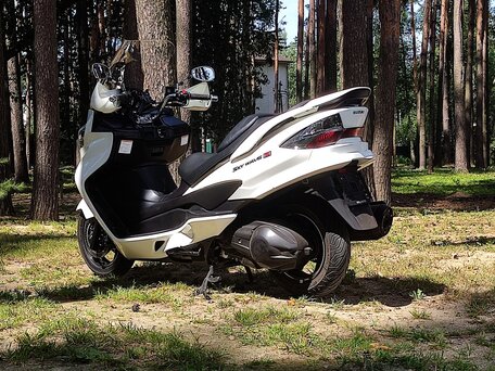 2014 Suzuki Burgman (SkyWave) 400, белый, 425000 рублей, вид 3