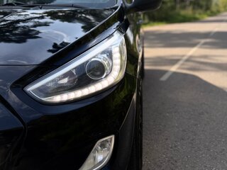 2014 Hyundai Solaris I, чёрный, 900000 рублей, вид 2
