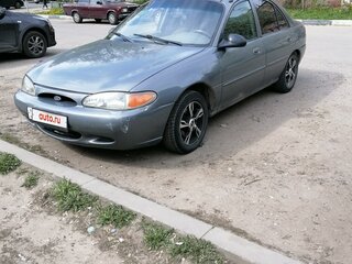 1997 Ford Escort (North America) III, серебристый, 150000 рублей, вид 1