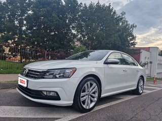 2018 Volkswagen Passat (North America and China) I Рестайлинг, белый, 1537512 рублей, вид 1