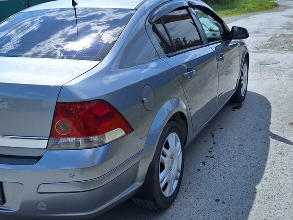 2011 Opel Astra H Рестайлинг, серый, 520000 рублей