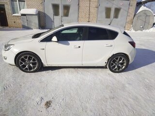 2012 Opel Astra J Рестайлинг, белый, 630000 рублей, вид 4