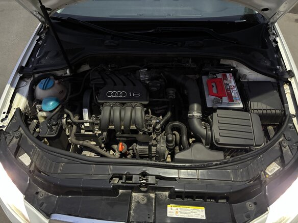 2010 Audi A3 II (8P) Рестайлинг 2, белый, 1050000 рублей - вид 18