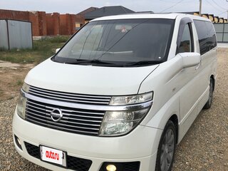 2004 Nissan Elgrand II (E51), белый, 500000 рублей, вид 3