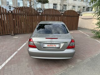 2007 Mercedes-Benz E-Класс 550 III (W211, S211) Рестайлинг, серый, 1350000 рублей, вид 5