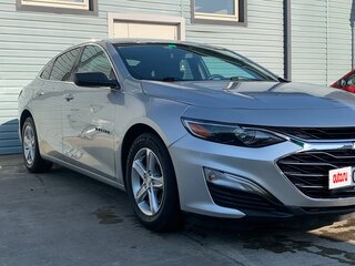 2019 Chevrolet Malibu IX Рестайлинг, серый, 1400000 рублей, вид 4