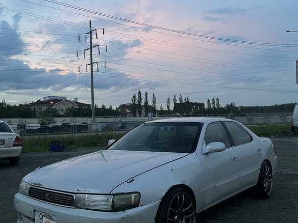 1993 Toyota Cresta IV (X90), серый, 650000 рублей