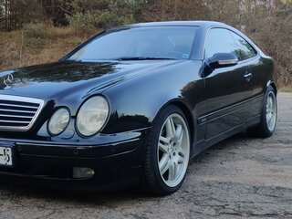 2001 Mercedes-Benz CLK-Класс 430 I (W208) Рестайлинг, чёрный, 840000 рублей, вид 3