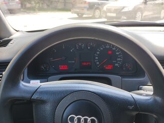 1999 Audi A6 II (C5), серебристый, 400000 рублей, вид 5