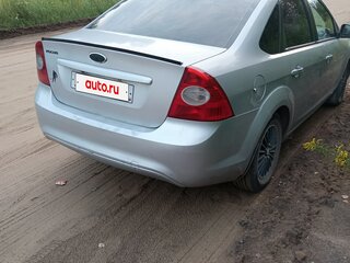 2011 Ford Focus II Рестайлинг, серый, 410000 рублей, вид 4
