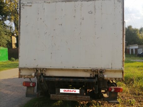 1996 Mercedes-Benz 814, белый, 700000 рублей, вид 2