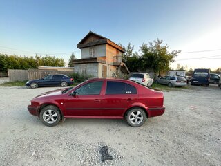 2005 Skoda Octavia I (A4) Рестайлинг, красный, 420000 рублей, вид 2