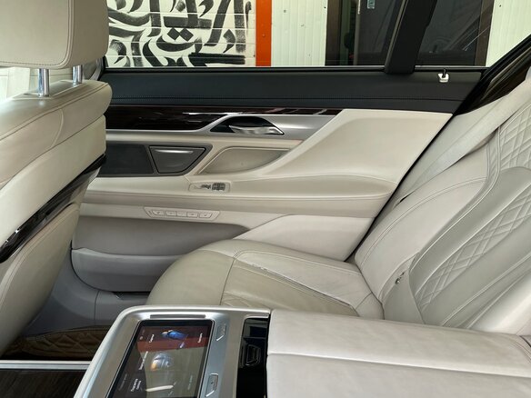 2018 BMW 7 серии Long 740Ld xDrive VI (G11/G12), серый, 3490000 рублей - вид 15