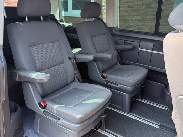 2006 Volkswagen Multivan T5, серый - вид 12