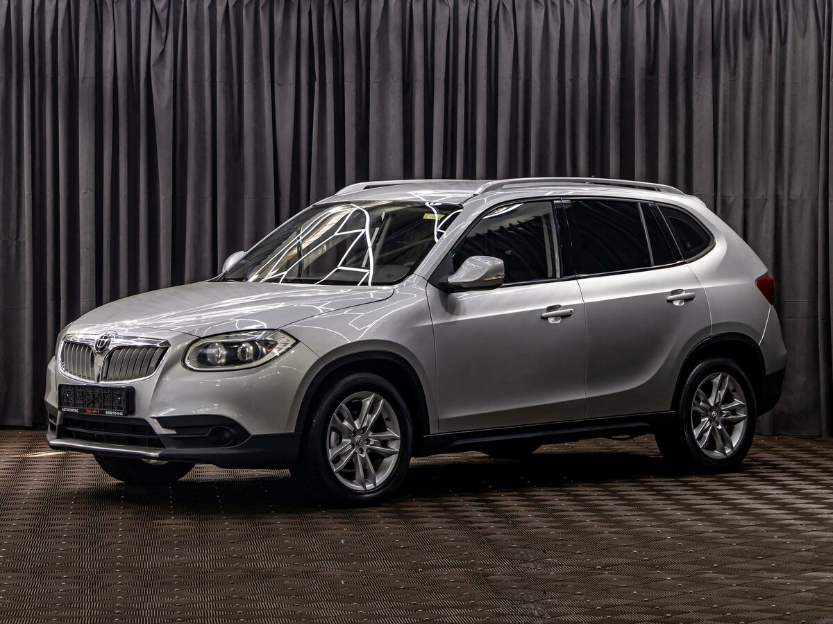 Открыть фотографии: Brilliance V5 I