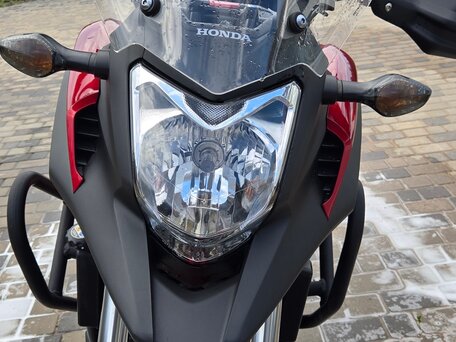 2016 Honda NC 750X, красный, 700000 рублей, вид 2