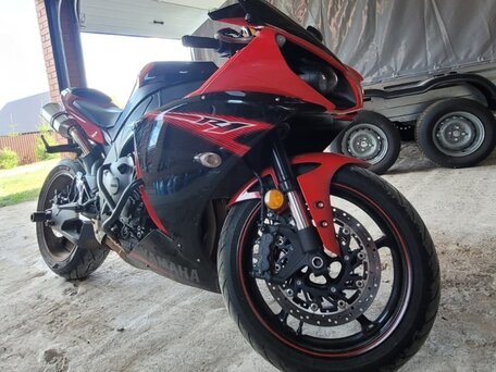 2013 Yamaha YZF-R1, чёрный, 1600000 рублей, вид 4