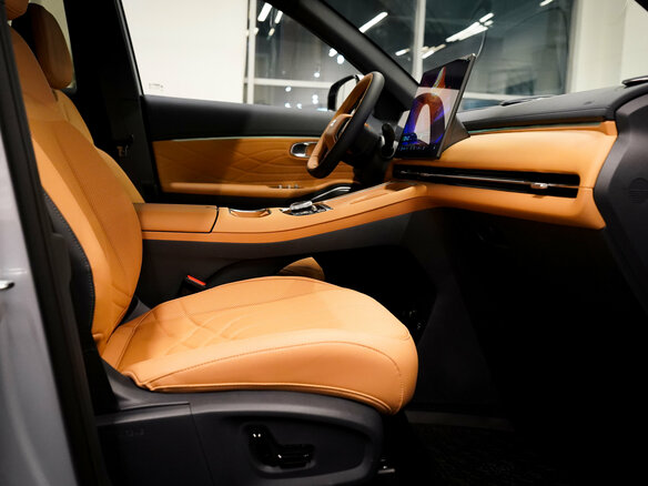 2026 Geely EX5 Гибрид EM-i, серебристый, 3974990 рублей - вид 12