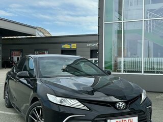 2021 Toyota Camry VIII (XV70) Рестайлинг, чёрный, 3630000 рублей, вид 3