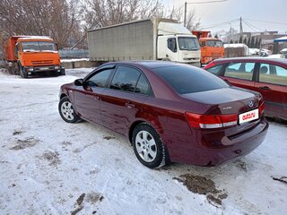 2008 Hyundai Sonata V (NF) Рестайлинг, пурпурный, 1200000 рублей, вид 5