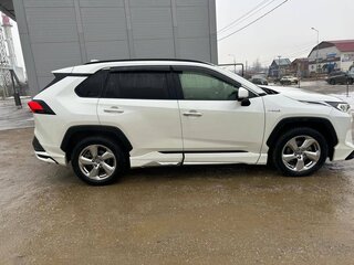 2019 Toyota RAV4 V (XA50), белый, 3600000 рублей, вид 4