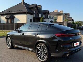 2023 BMW X6 40i III (G06) Рестайлинг, чёрный, 8114644 рублей, вид 4