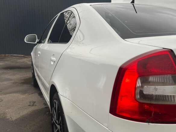 2012 Skoda Octavia II (A5) Рестайлинг, белый, 1050000 рублей - вид 6