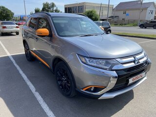2017 Mitsubishi Outlander III Рестайлинг 2, серый, 1990000 рублей, вид 3