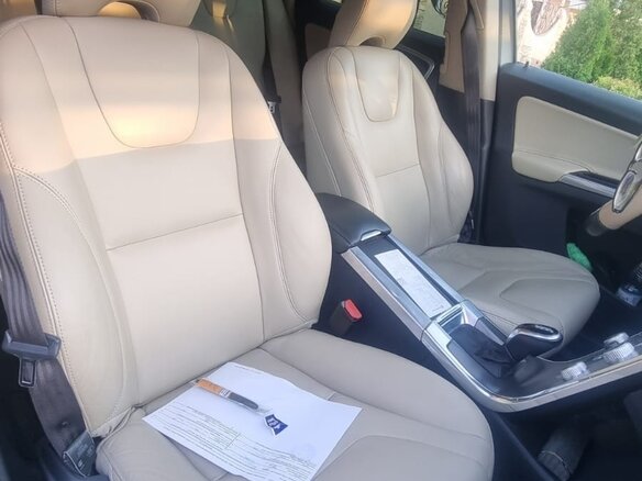 2016 Volvo XC60 I Рестайлинг, белый, 1900000 рублей - вид 5