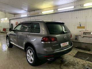 2008 Volkswagen Touareg I Рестайлинг, серый, 1600000 рублей, вид 3