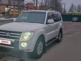 2011 Mitsubishi Pajero IV, белый, 1850000 рублей, вид 1