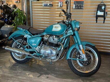 2026 Royal Enfield Classic 650, зелёный, 713000 рублей, вид 3