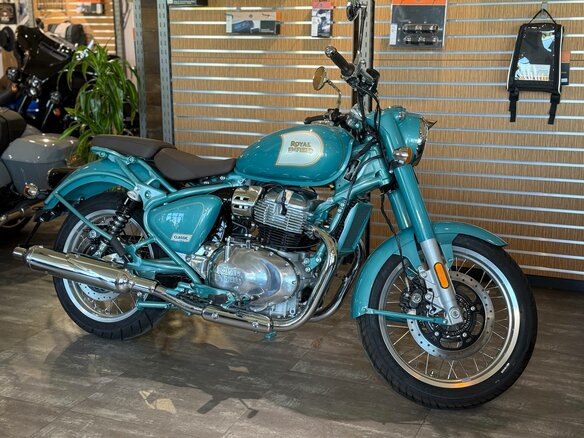 2026 Royal Enfield Classic 650, зелёный, 713000 рублей - вид 2