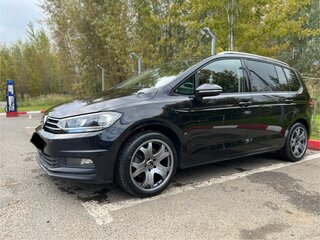 2018 Volkswagen Touran II, чёрный, 1600000 рублей, вид 1