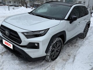 2024 Toyota RAV4 V (XA50), белый, 3750000 рублей, вид 3