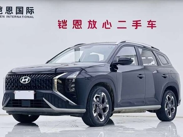2023 Hyundai ix35 II Рестайлинг, чёрный, 3385000 рублей - вид 2