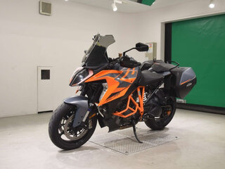 2023 KTM 1290 Super Duke GT, оранжевый, 1550000 рублей, вид 2