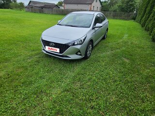 2021 Hyundai Solaris II Рестайлинг, серебристый, 1850000 рублей, вид 4