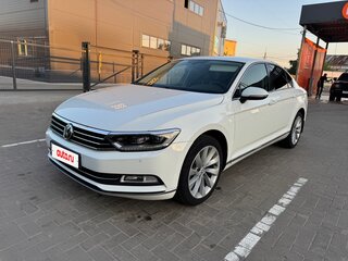 2017 Volkswagen Passat B8, белый, 2040000 рублей, вид 1