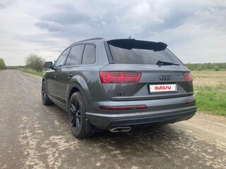 2015 Audi Q7 II (4M), серый, 3550000 рублей, вид 5