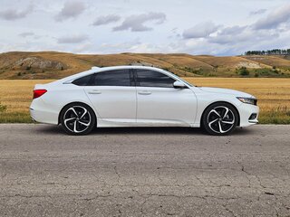 2017 Honda Accord X, белый, 1980000 рублей, вид 2