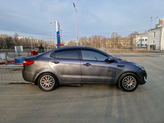 2012 Kia Rio 4-speed III, серый, 950000 рублей, вид 5