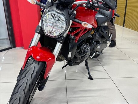 2020 Ducati Monster 821, красный, 589000 рублей, вид 3