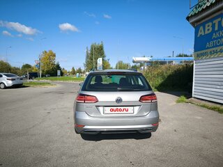 2020 Volkswagen Golf VII Рестайлинг, серебристый, 1800000 рублей, вид 5