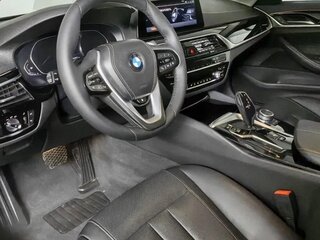2020 BMW 5 серии 520i VII (G30/G31/G38) Рестайлинг, чёрный, 2575000 рублей, вид 2